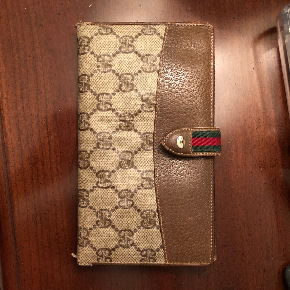 GUCCI WALLET 😍